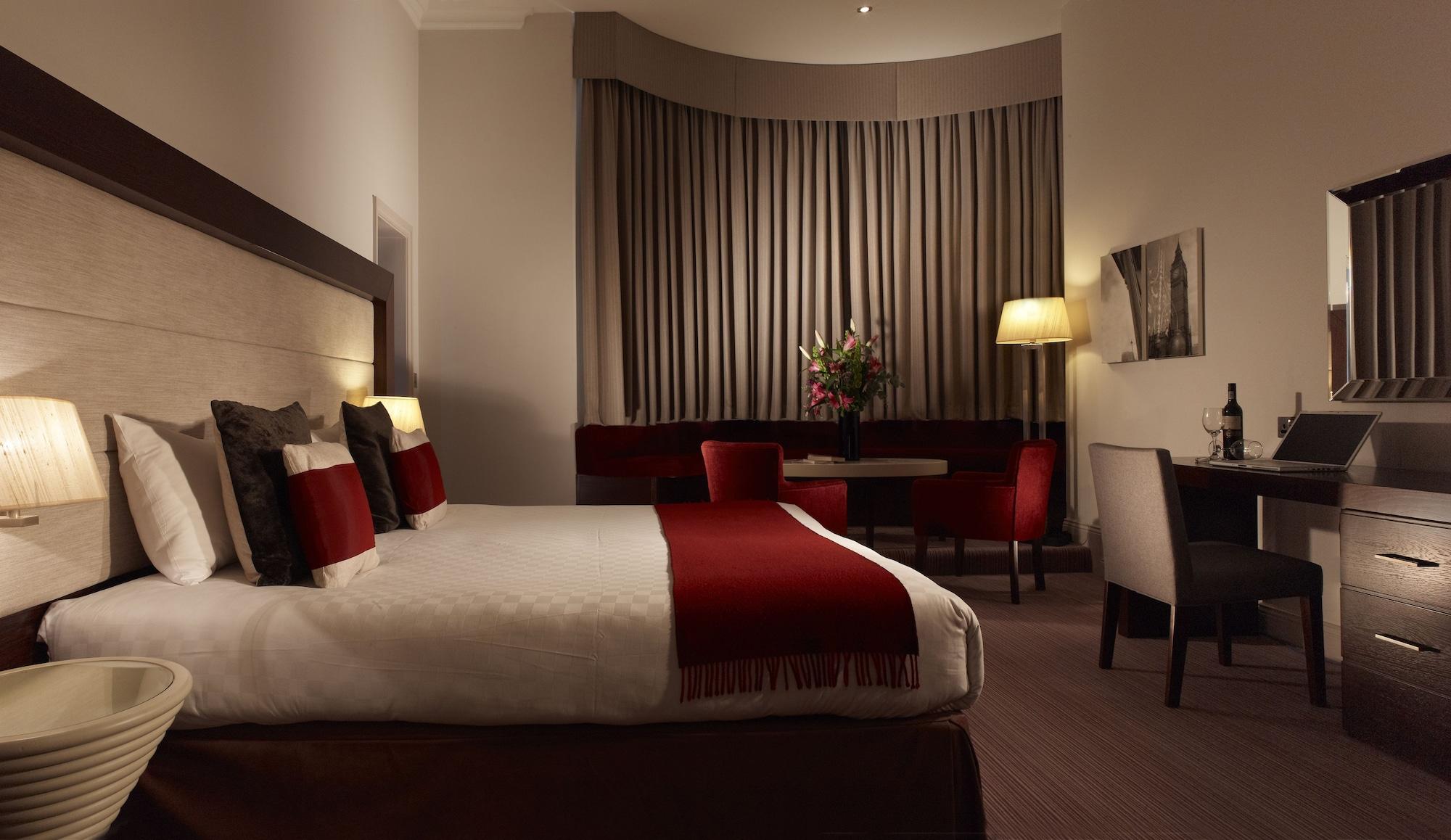 Thistle London Holborn Exterior photo