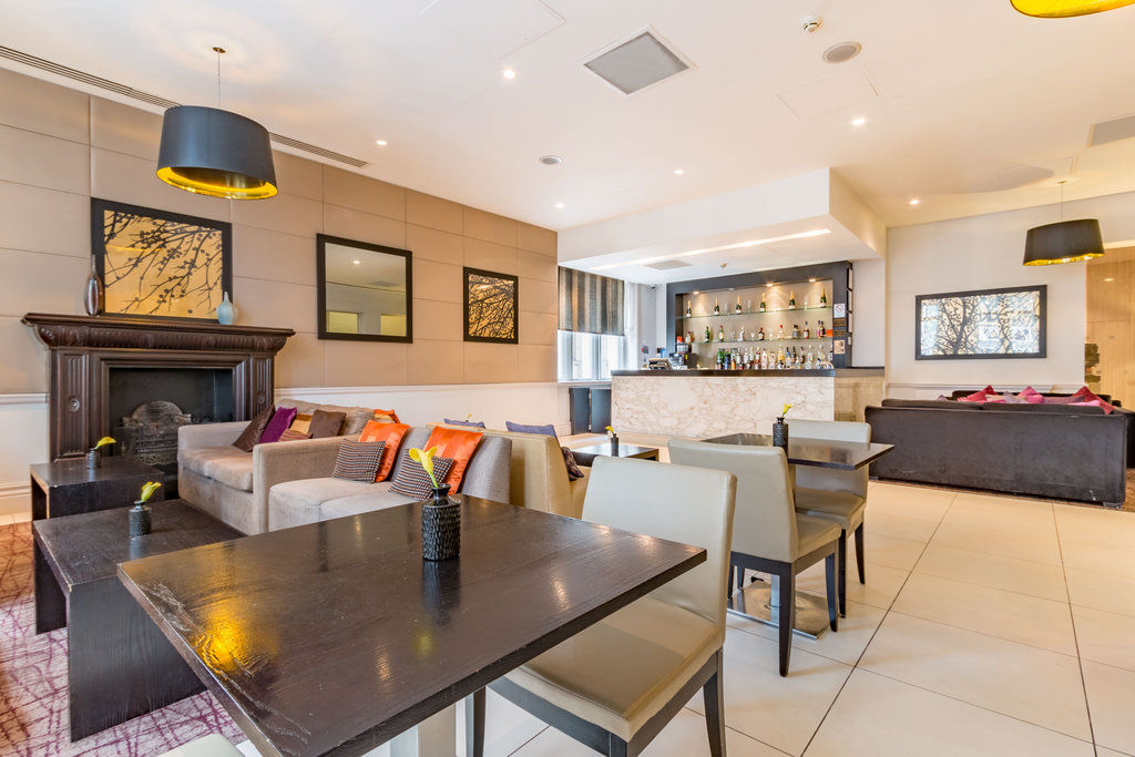 Thistle London Holborn Exterior photo